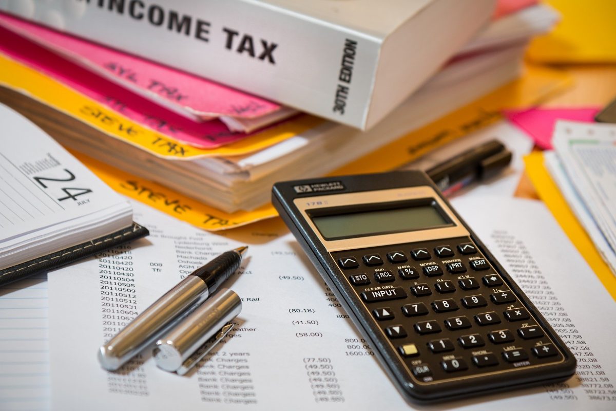 calculator and tax return